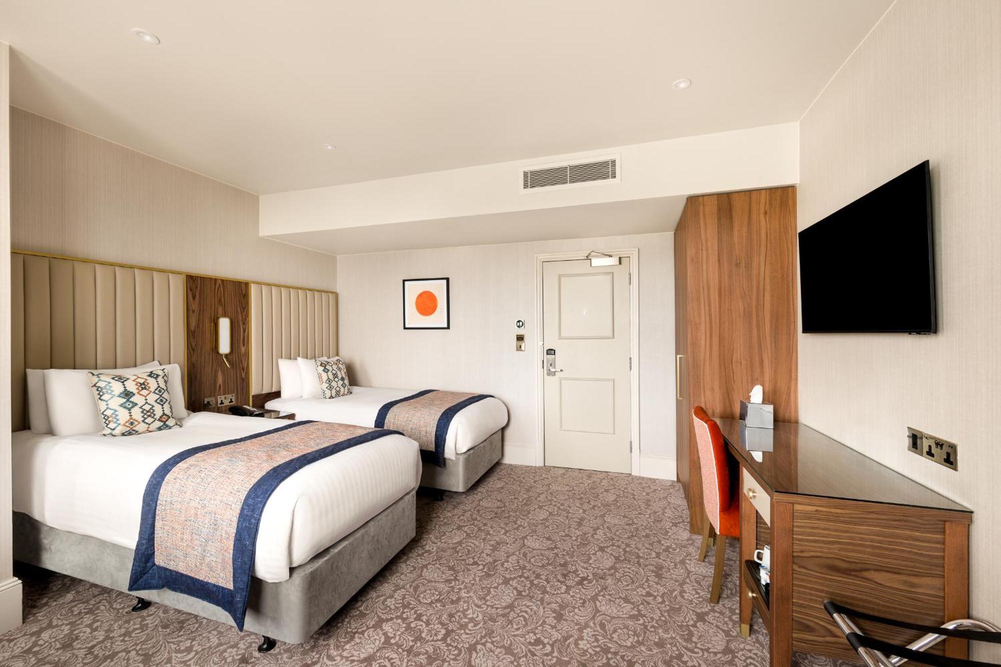 Voco The Clifton Folkestone By Ihg Hotel Exterior foto